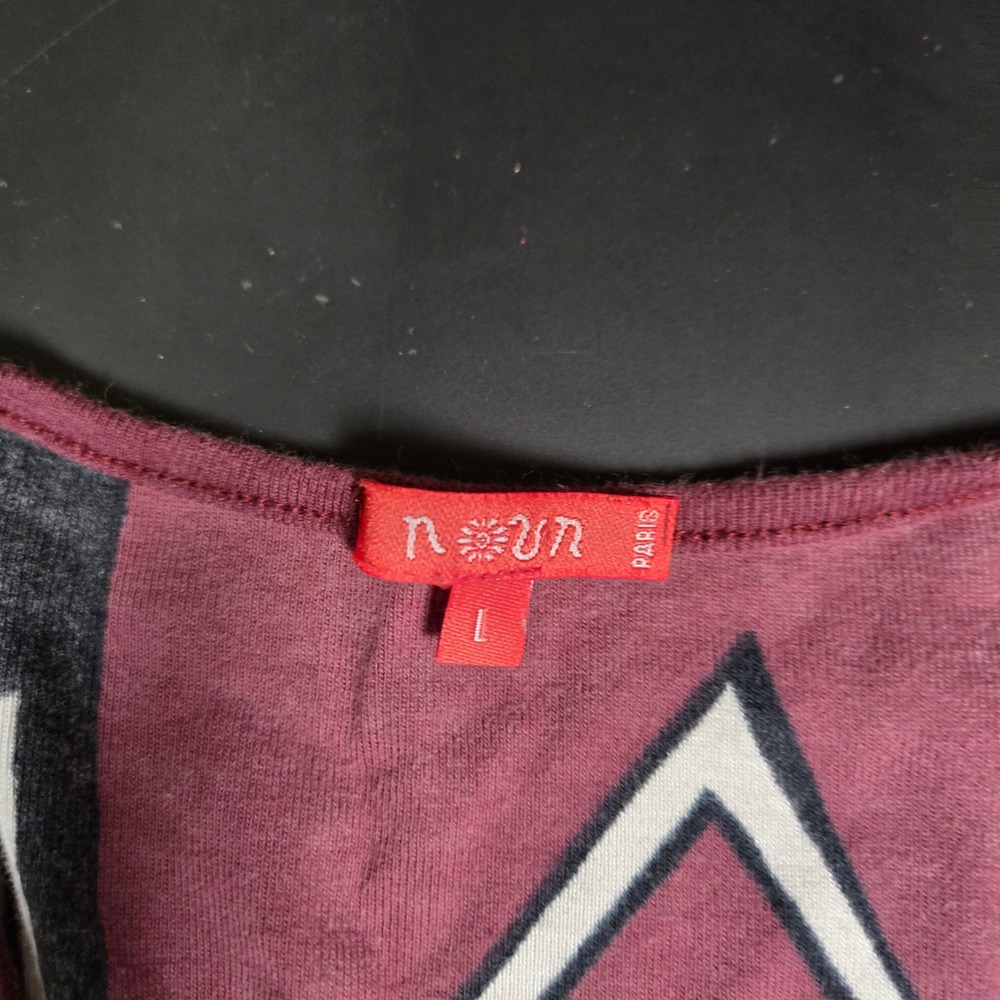 Vtg Noun Paris Y2K Euro Graphic 3/4 Sleeve V Neck Ribbed Top Sz Large - Picture 2 of 6